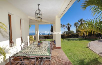 Reventa - House - Detached Villa - Benalmádena - Benalmadena Centro