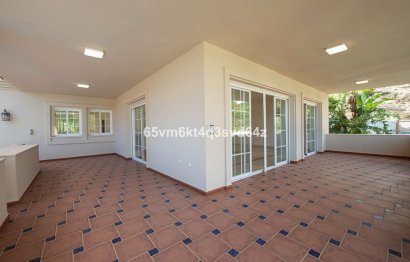 Resale - House - Detached Villa - Benalmádena - Benalmadena Pueblo