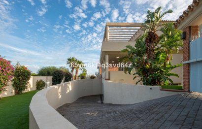 Resale - House - Detached Villa - Benalmádena - Benalmadena Pueblo