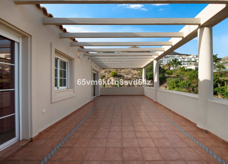 Resale - House - Detached Villa - Benalmádena - Benalmadena Pueblo