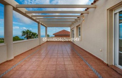 Resale - House - Detached Villa - Benalmádena - Benalmadena Pueblo