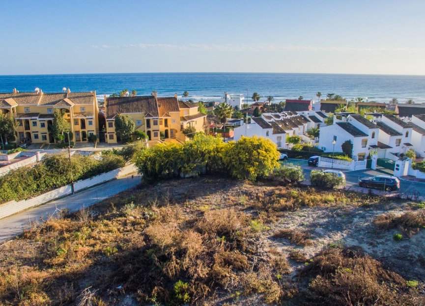 Reventa - Plot - Land - Marbella - Costabella