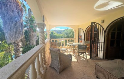 Resale - House - Detached Villa - Estepona - Estepona Centro