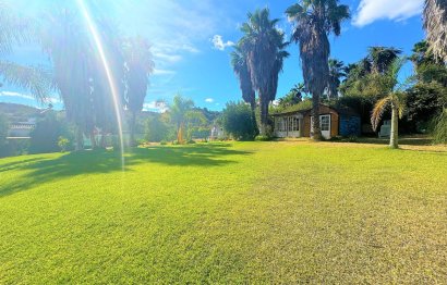 Resale - House - Detached Villa - Estepona - Estepona Centro