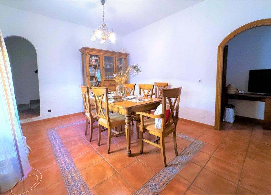 Resale - House - Townhouse - Estepona - Estepona Centro