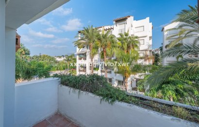 Resale - Apartment - Penthouse - Estepona - Estepona Centro