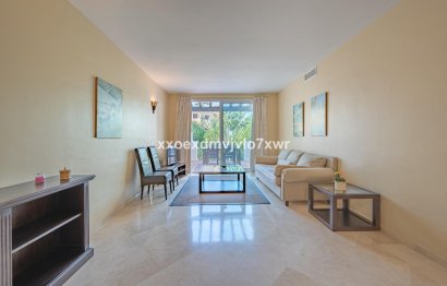 Resale - Apartment - Penthouse - Estepona - Estepona Centro