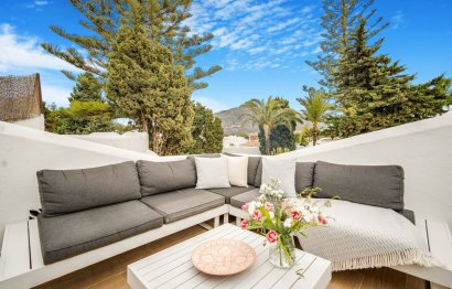 Resale - Apartment - Penthouse - Marbella - Nueva Andalucia