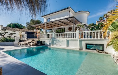 Reventa - House - Detached Villa - Marbella - Nueva Andalucia