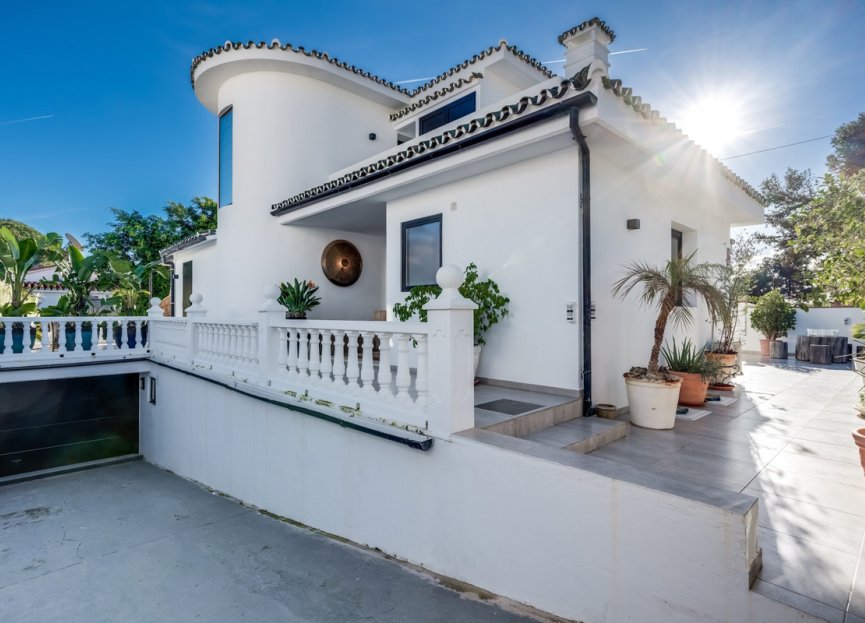 Reventa - House - Detached Villa - Marbella - Nueva Andalucia