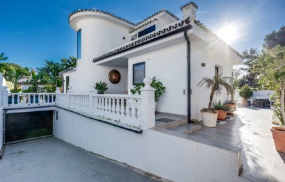 Reventa - House - Detached Villa - Marbella - Nueva Andalucia