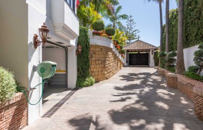 Resale - House - Detached Villa - Marbella - Bahía de Marbella