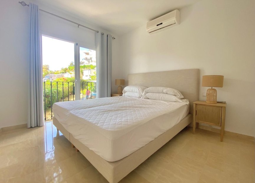 Reventa - Apartment - Top Floor Apartment - Marbella - Nueva Andalucia