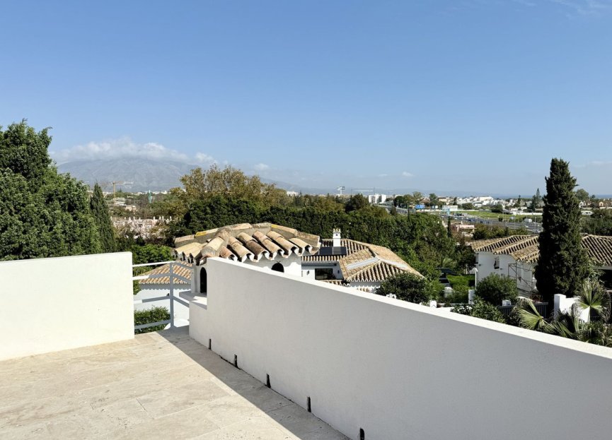 Resale - House - Detached Villa - Marbella - Guadalmina Alta