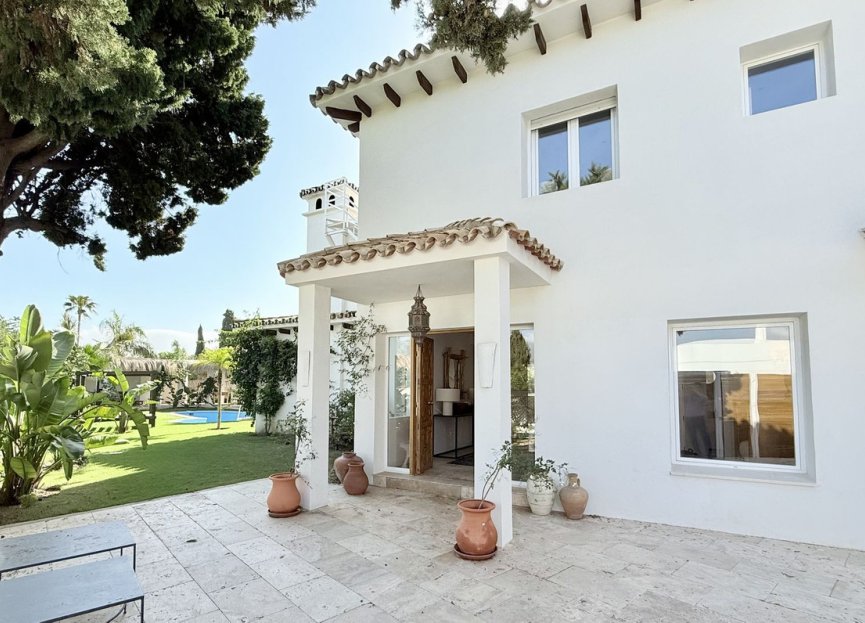 Resale - House - Detached Villa - Marbella - Guadalmina Alta