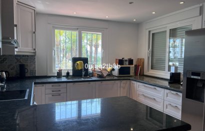 Resale - Apartment - Duplex - Marbella - Nueva Andalucia