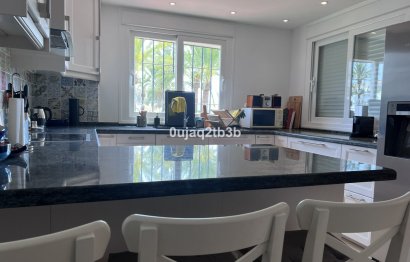 Resale - Apartment - Duplex - Marbella - Nueva Andalucia