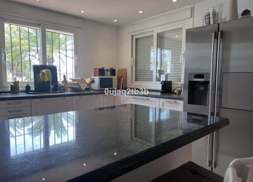 Resale - Apartment - Duplex - Marbella - Nueva Andalucia