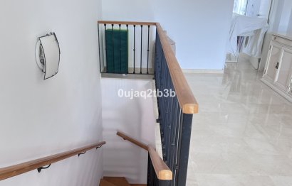 Resale - Apartment - Duplex - Marbella - Nueva Andalucia