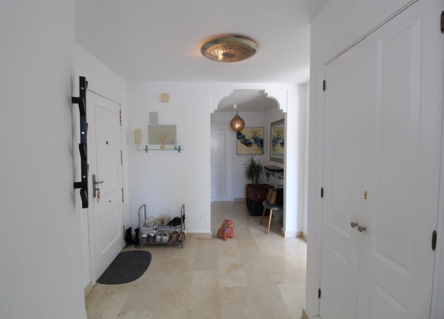 Resale - Apartment - Penthouse - Estepona - El Presidente