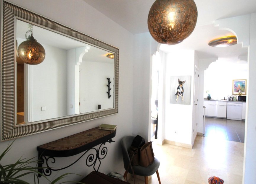 Resale - Apartment - Penthouse - Estepona - El Presidente