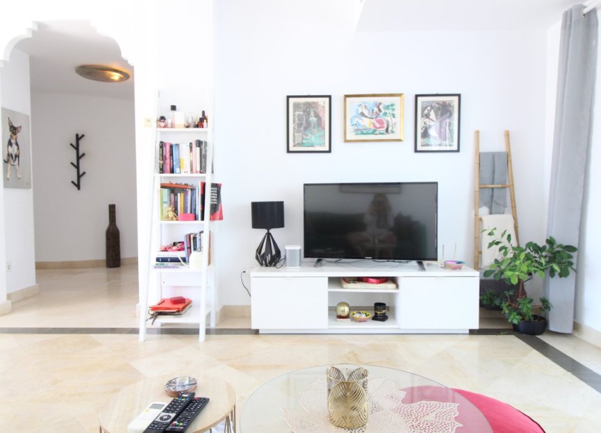 Resale - Apartment - Penthouse - Estepona - El Presidente