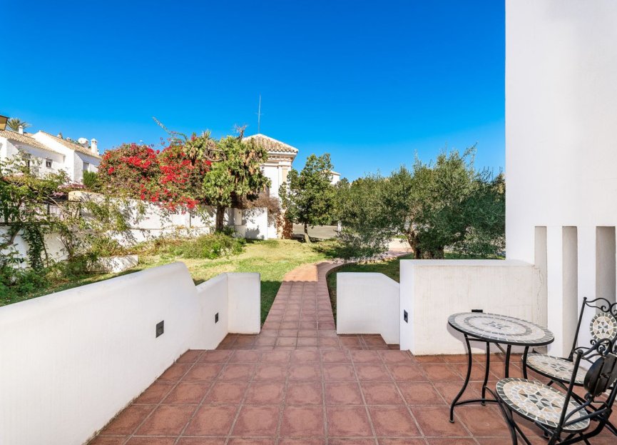 Resale - House - Detached Villa - Marbella - Nueva Andalucia