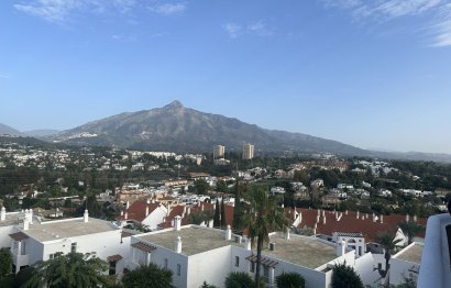 Reventa - Apartment - Middle Floor Apartment - Marbella - Nueva Andalucia