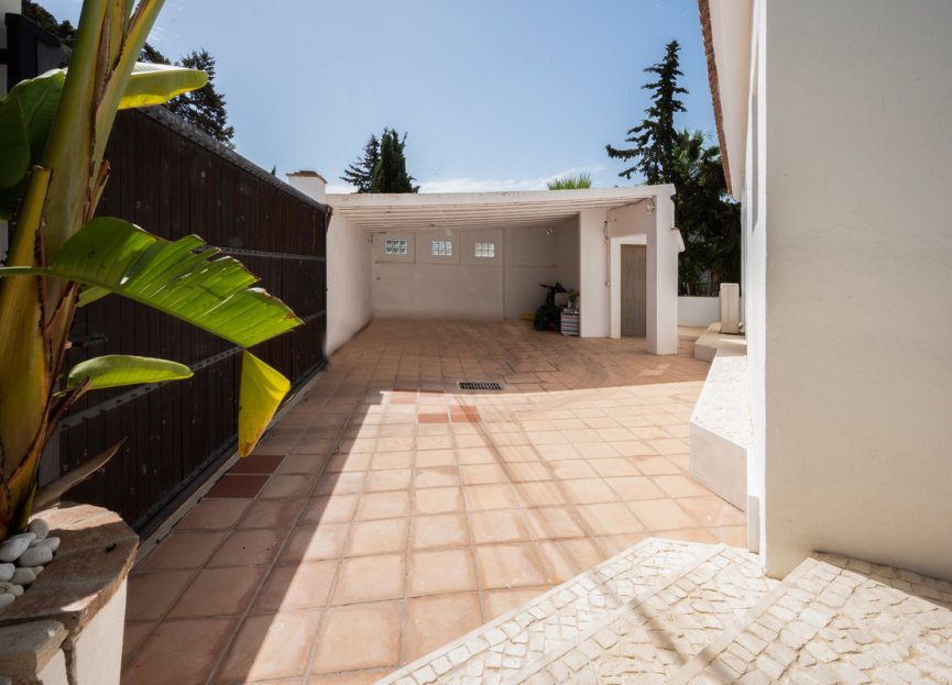 Reventa - House - Detached Villa - Marbella - Marbesa