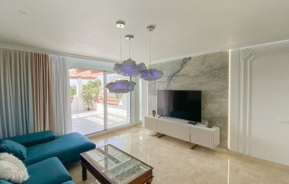 Resale - Apartment - Penthouse - Estepona - Selwo