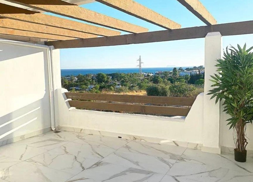 Resale - Apartment - Penthouse - Estepona - Selwo