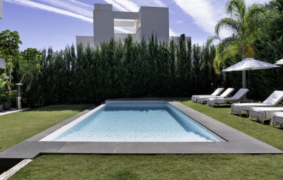 Resale - House - Detached Villa - Marbella - Nueva Andalucia