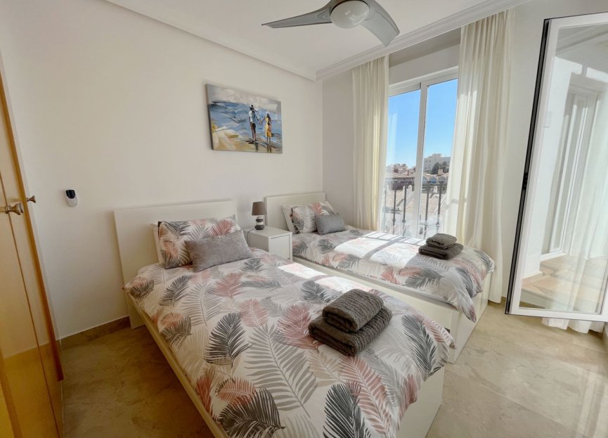 Resale - Apartment - Middle Floor Apartment - Benalmádena - Torrequebrada