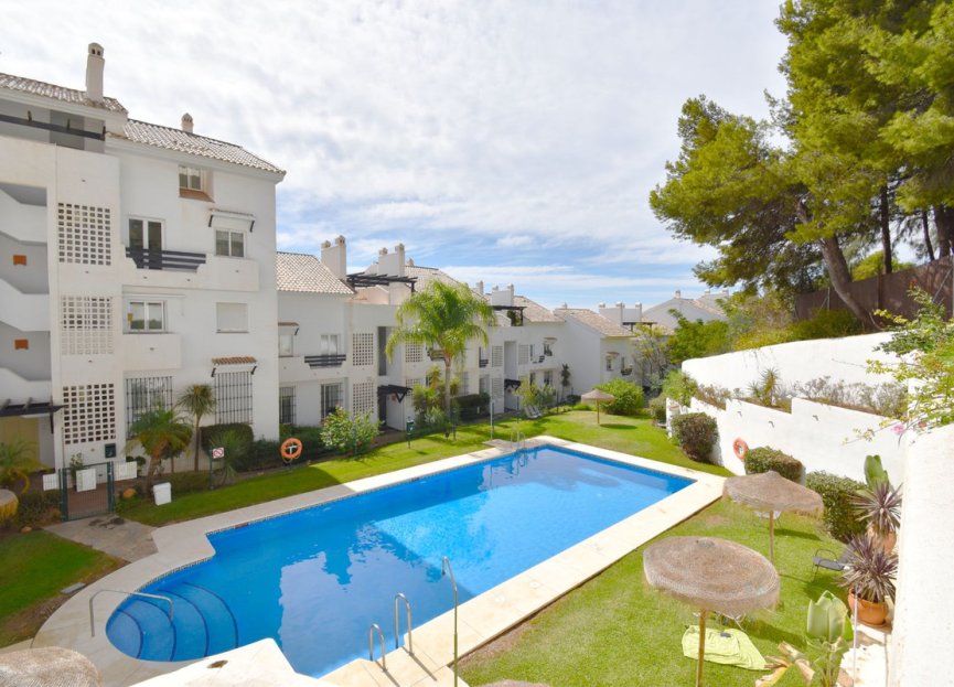 Resale - Apartment - Middle Floor Apartment - Benalmádena - Torrequebrada