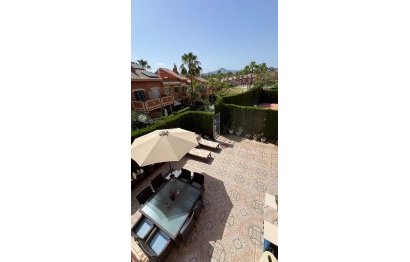 Resale - House - Semi-Detached House - Estepona - Atalaya