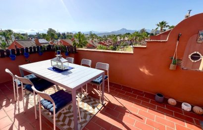 Resale - House - Semi-Detached House - Estepona - Atalaya