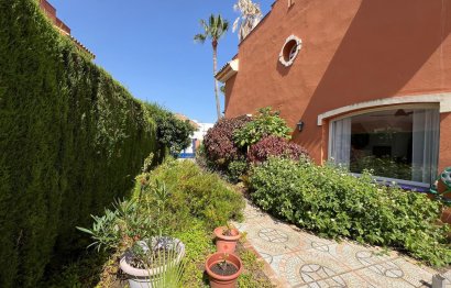 Resale - House - Semi-Detached House - Estepona - Atalaya