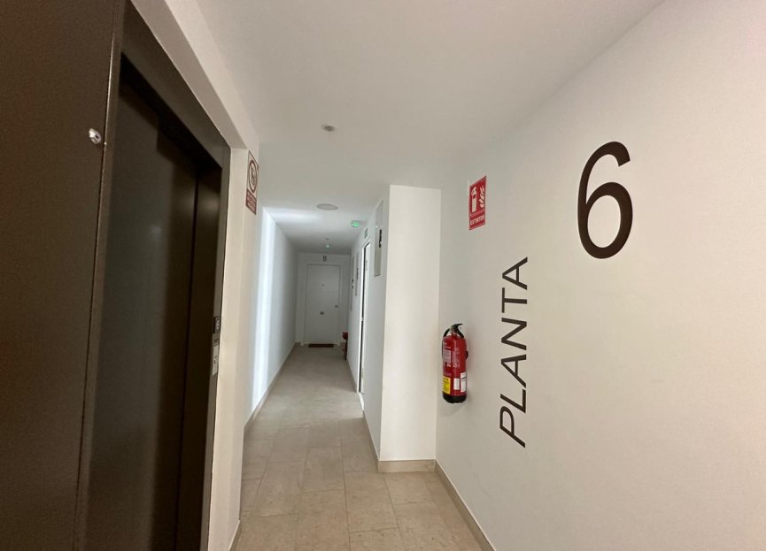 Resale - Apartment - Penthouse - Estepona - Estepona Centro