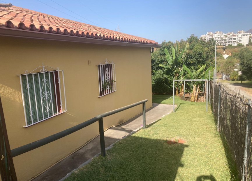 Resale - House - Finca - Cortijo - Estepona - Estepona Centro