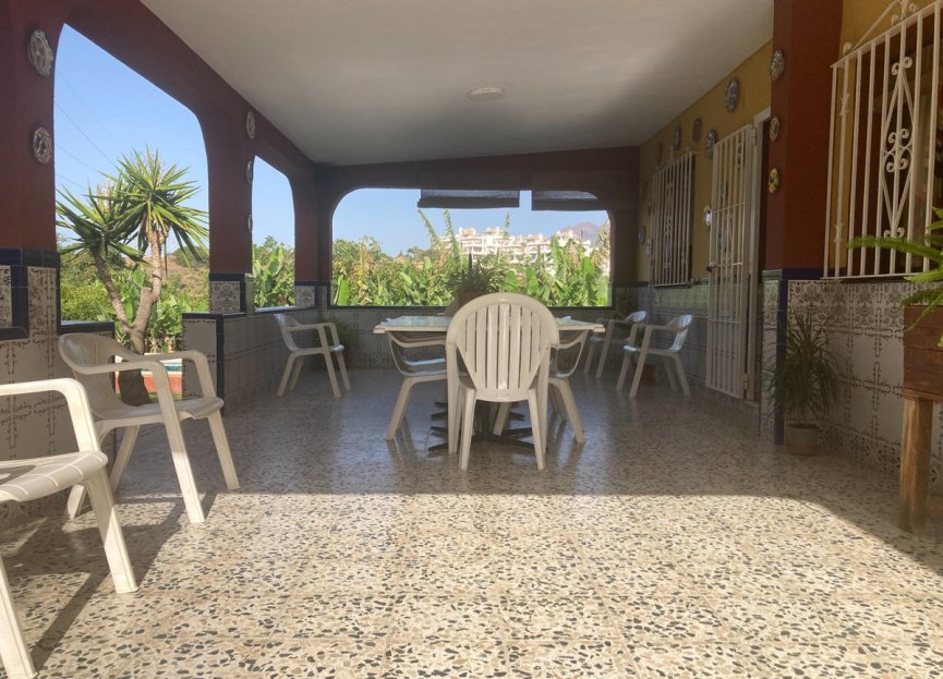 Resale - House - Finca - Cortijo - Estepona - Estepona Centro