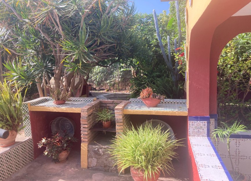 Resale - House - Finca - Cortijo - Estepona - Estepona Centro