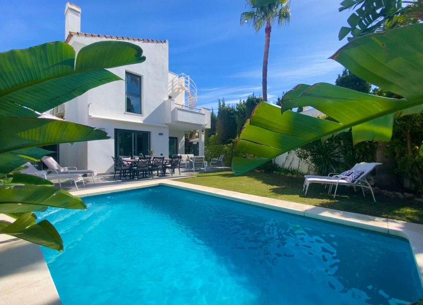 Reventa - House - Detached Villa - Estepona - Atalaya