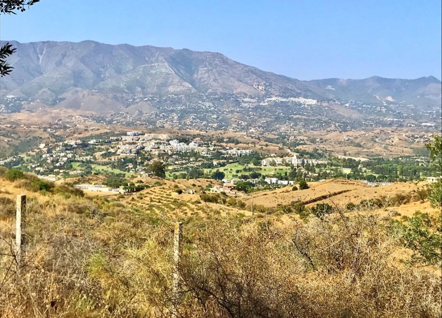 Resale - Plot - Land with Ruin - Mijas - La Cala