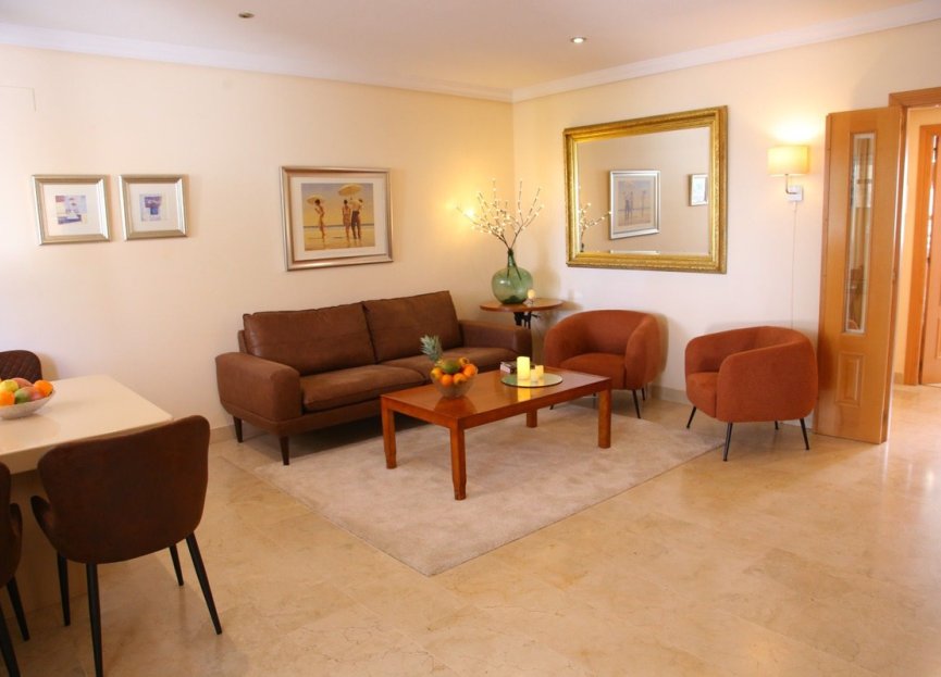 Resale - Apartment - Middle Floor Apartment - Benalmádena - Benalmadena Costa