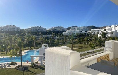 Resale - Apartment - Middle Floor Apartment - Estepona - Estepona Centro