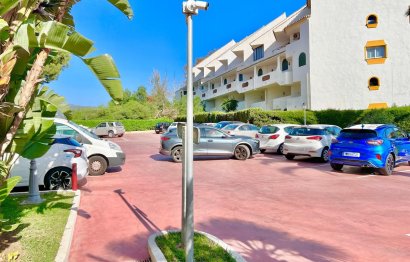 Resale - Apartment - Middle Floor Apartment - Marbella - Las Chapas