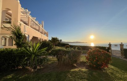 Resale - Apartment - Penthouse - Estepona - Estepona Centro