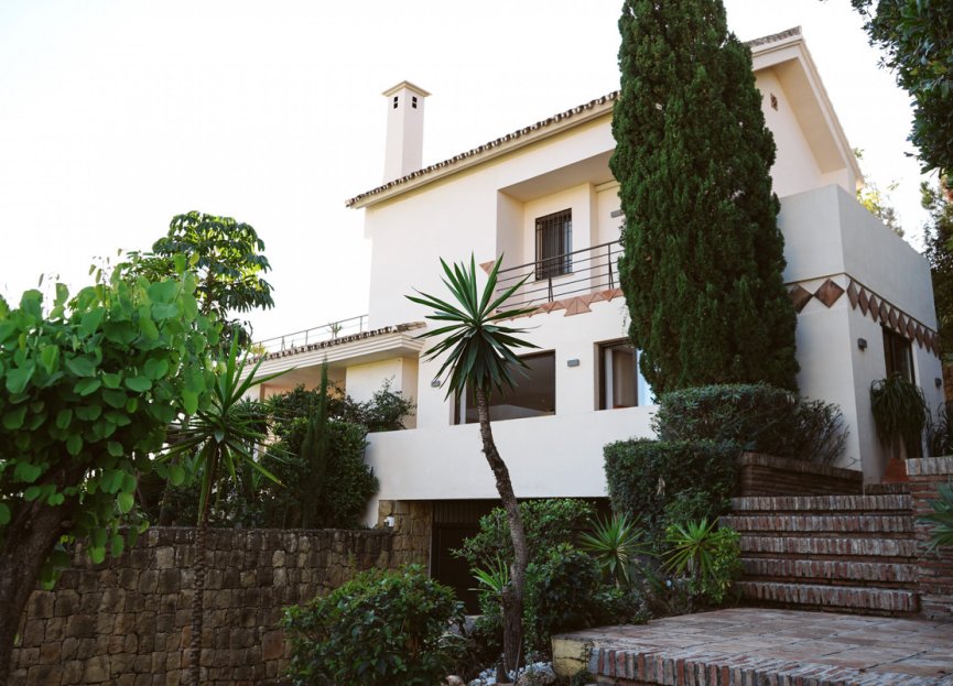 Resale - House - Detached Villa - Benahavís - Los Arqueros