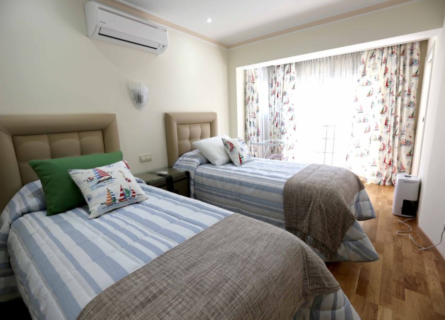 Resale - House - San Pedro de Alcántara - San Pedro De Alcantara