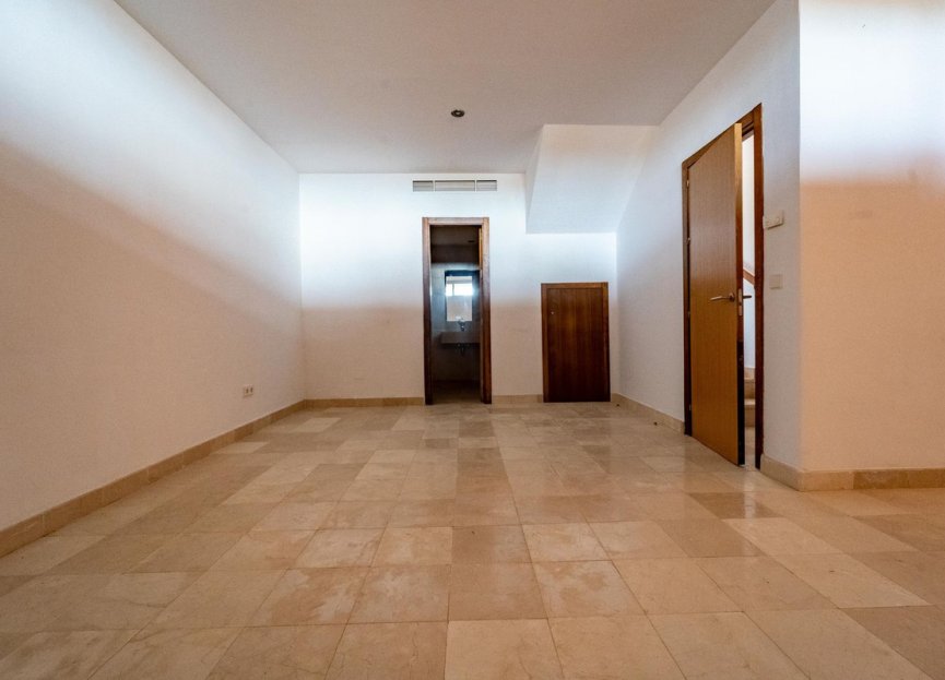 Resale - House - Riviera del Sol